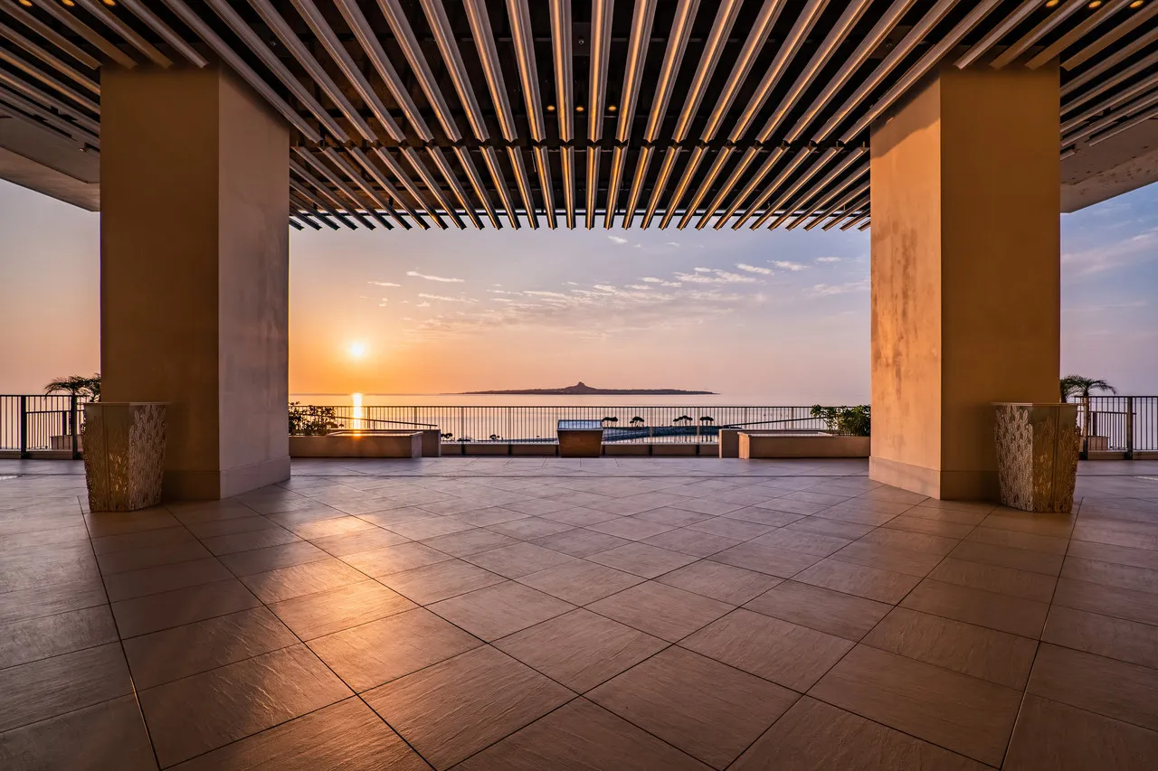 Hotel Orion Motobu Resort & Spa — rooms and atmosphere