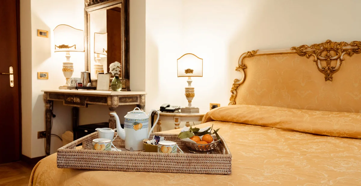 Hotel Palazzo Alexander — ภาพห้องพักและบรรยากาศ