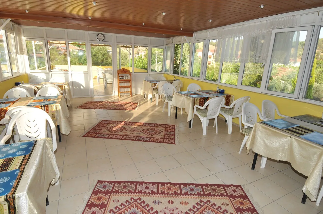 Hotel Pamukkale — rooms and atmosphere