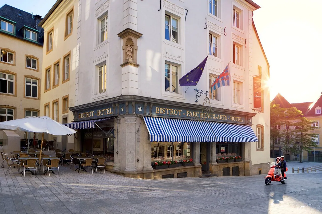 Hotel Parc Beaux-Arts — rooms and atmosphere