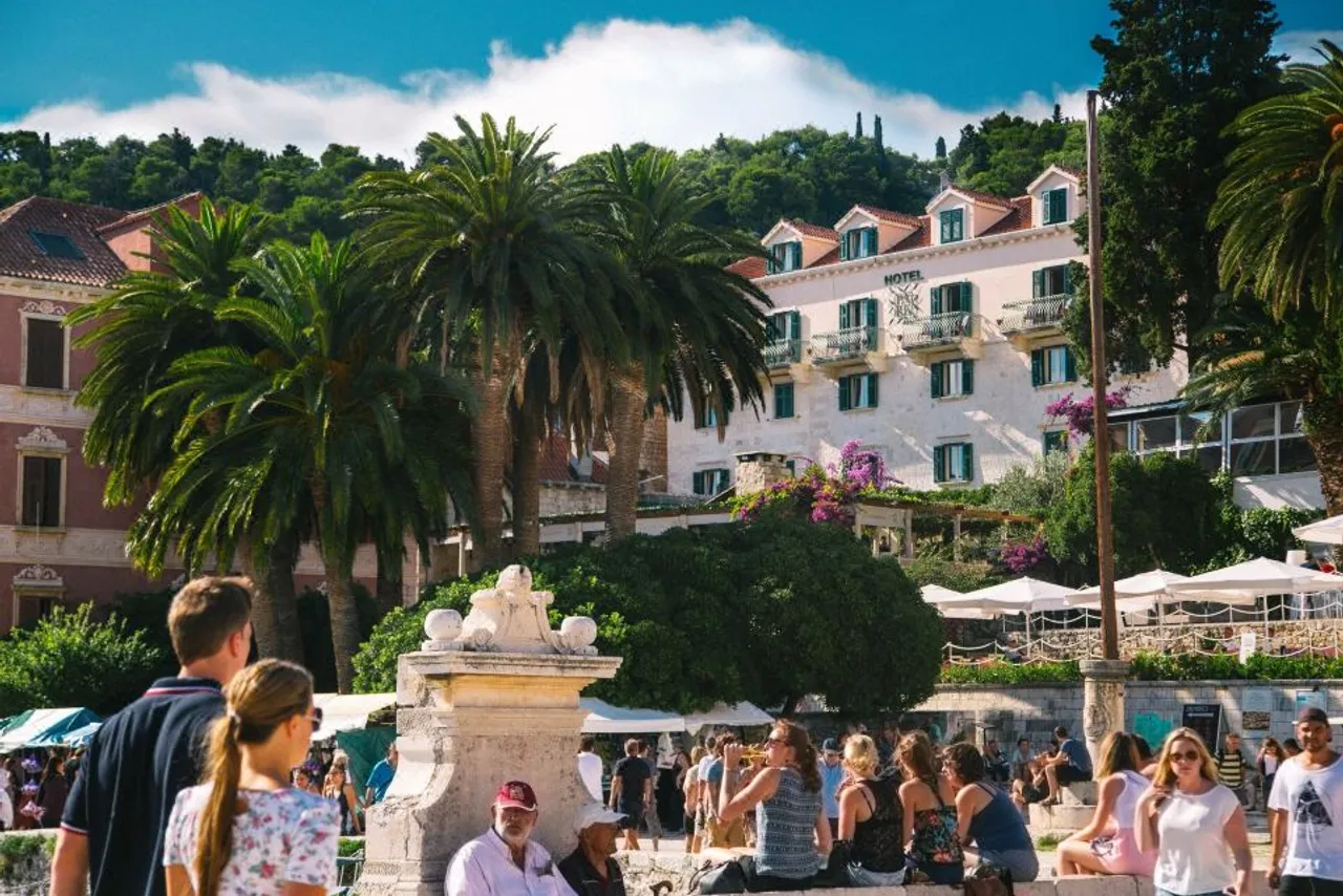 Heritage Hotel Park Hvar — rooms and atmosphere