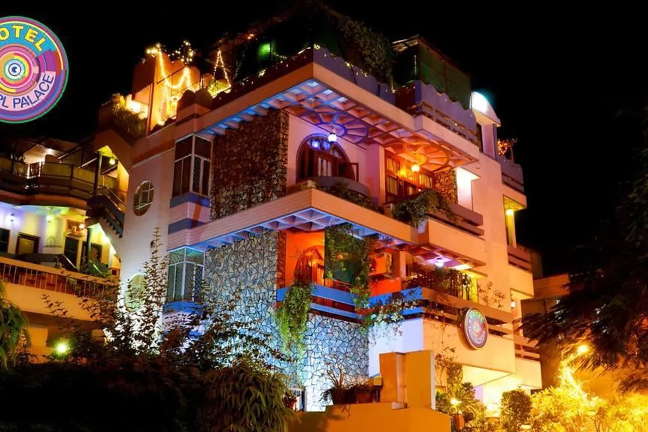 Hotel Pearl Palace — rooms and atmosphere