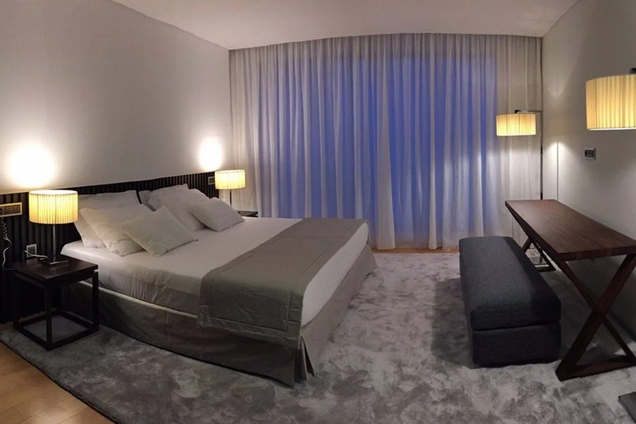 Hotel Pérola — rooms and atmosphere