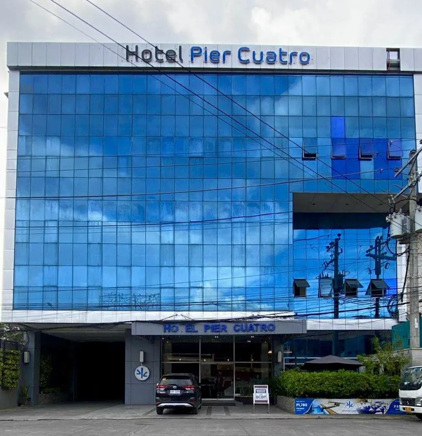 Hotel Pier Cuatro — rooms and atmosphere