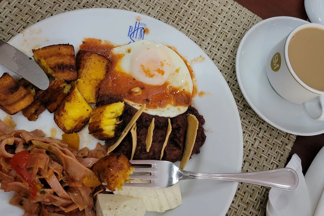 Hotel Plaza San Martín — rooms and atmosphere
