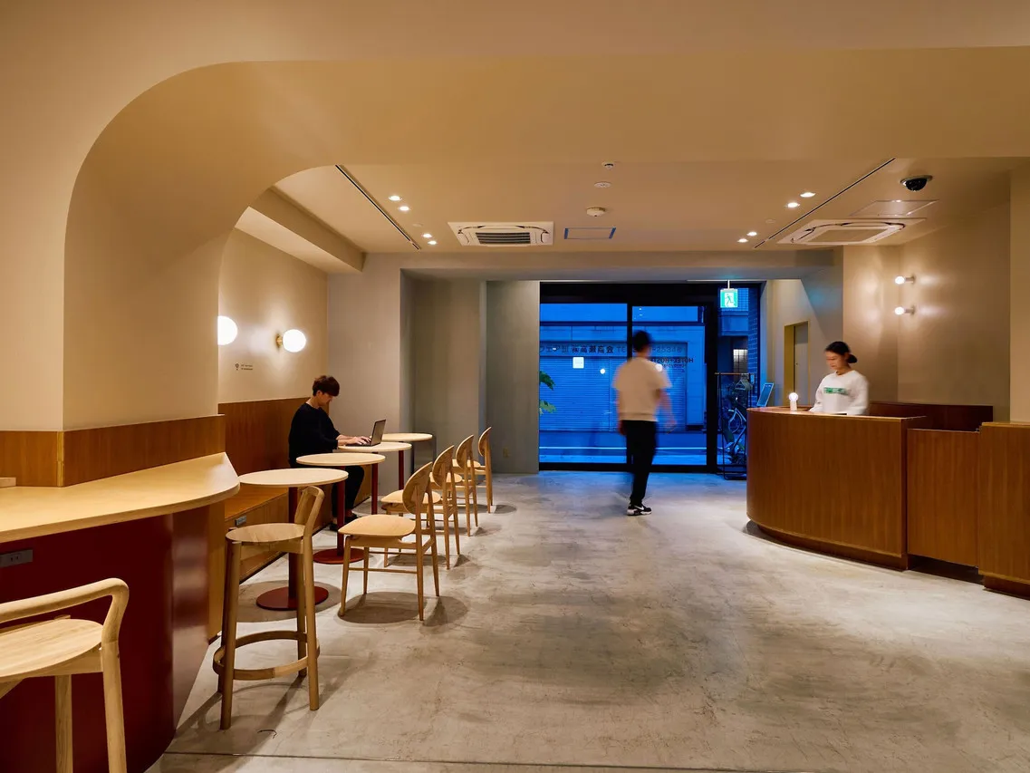 HOTEL PLUS HOSTEL TOKYO ASAKUSA 2 — ภาพห้องพักและบรรยากาศ