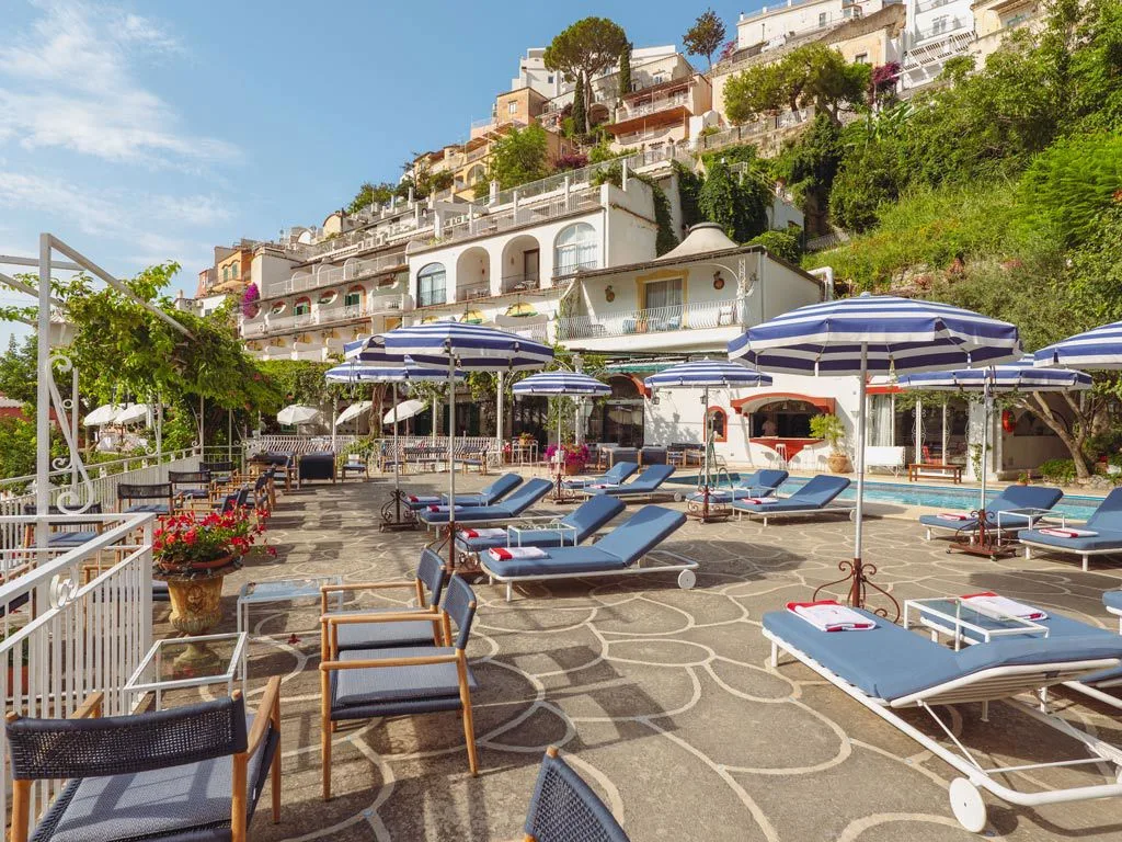 Hotel Poseidon — ภาพห้องพักและบรรยากาศ
