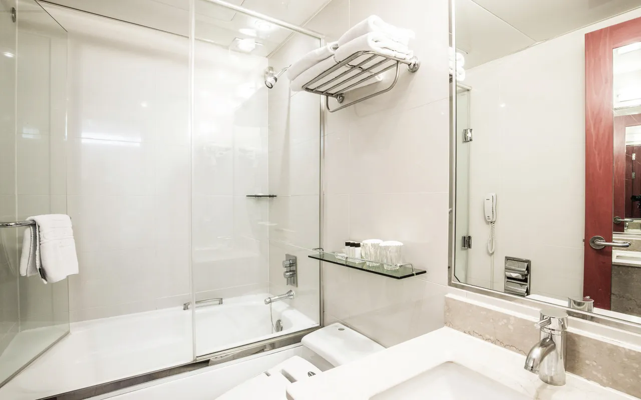 Hotel Prince Seoul — rooms and atmosphere