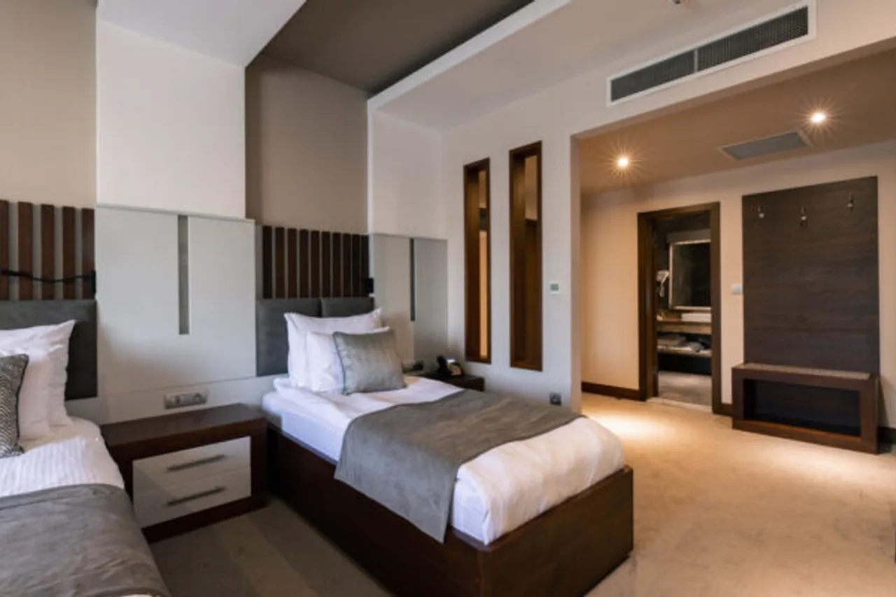 Hotel Prishtina — rooms and atmosphere