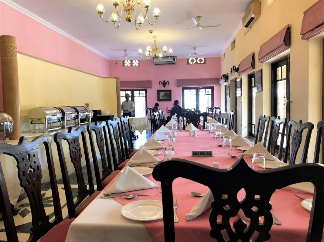 Hotel Rawalkot — ภาพห้องพักและบรรยากาศ