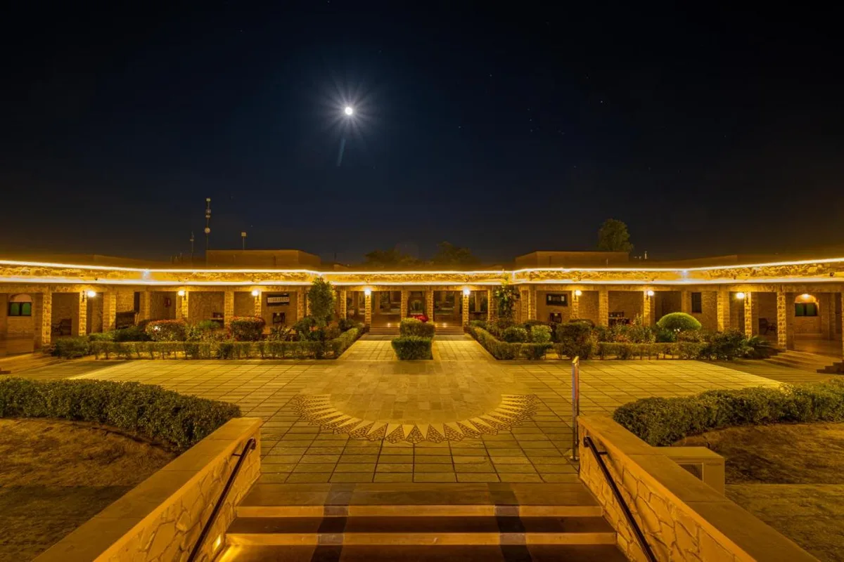 Hotel Rawalkot — ภาพห้องพักและบรรยากาศ