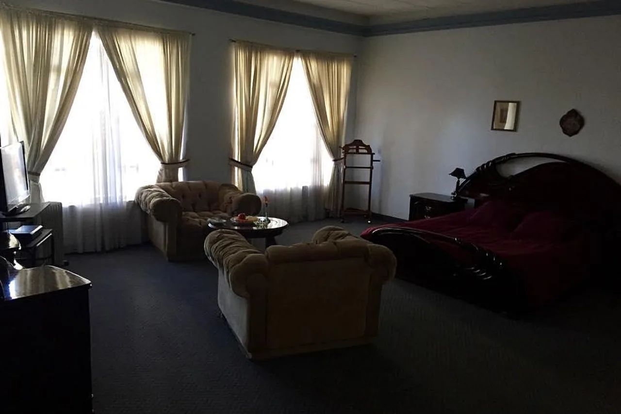 Hotel Real Audiencia — rooms and atmosphere