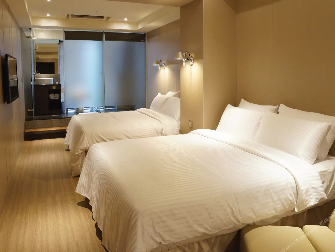 Hotel Relax — rooms and atmosphere