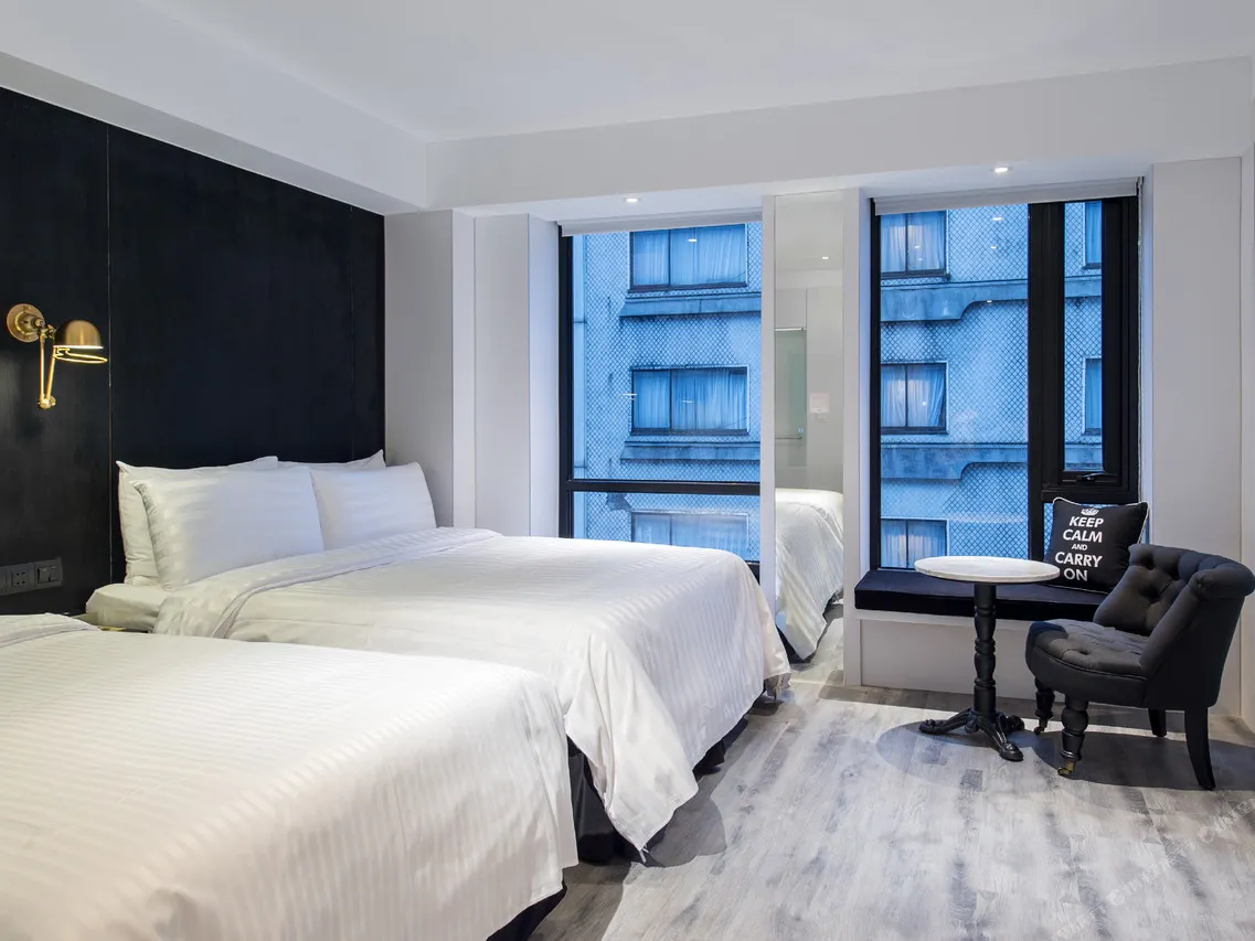 Hotel Relax III — rooms and atmosphere