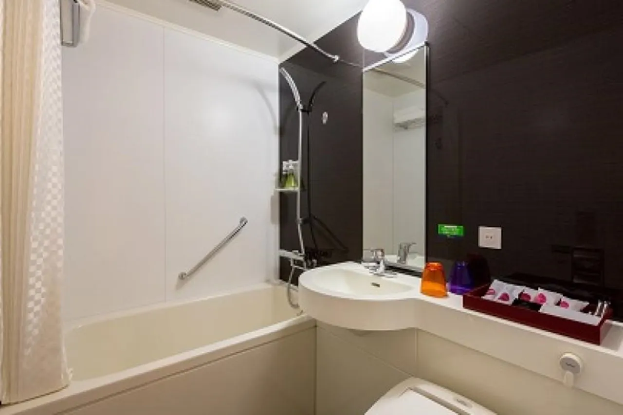 Hotel Resol Trinity Kanazawa — rooms and atmosphere