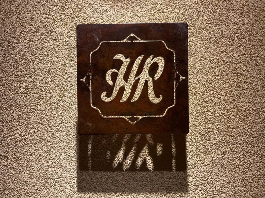 Hotel Roma — ภาพห้องพักและบรรยากาศ