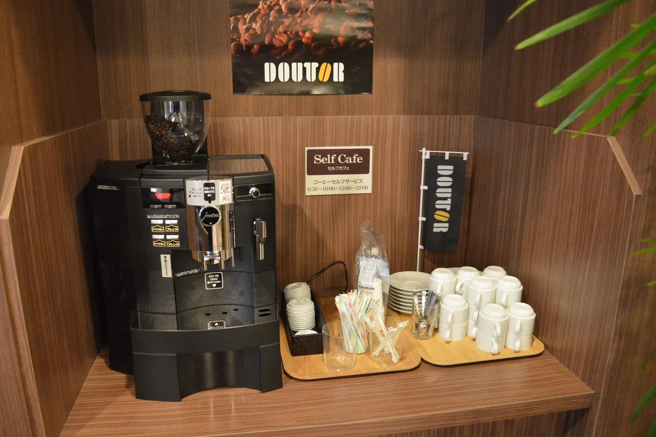 Hotel Route-Inn Sapporo Ekimae Kitaguchi — rooms and atmosphere