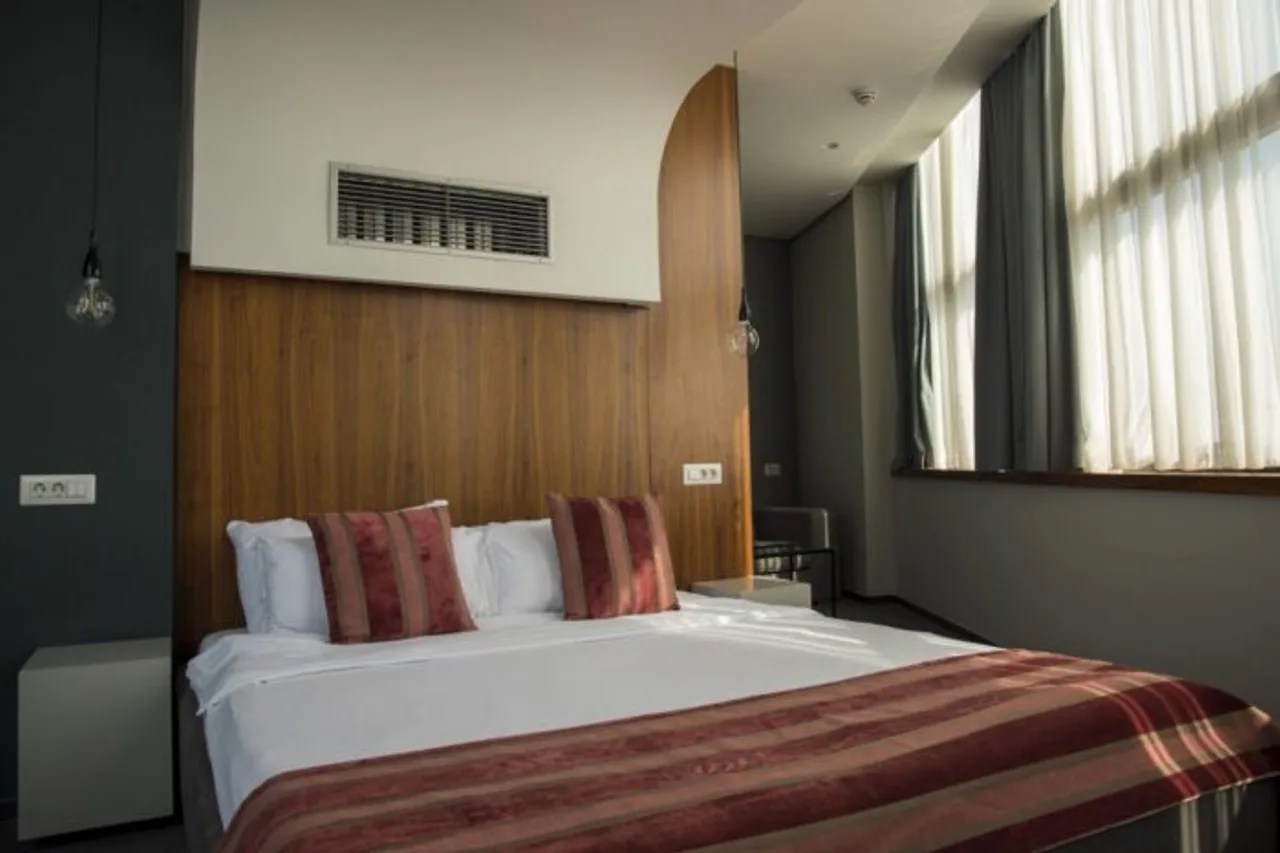 Hotel Russia Skopje — rooms and atmosphere