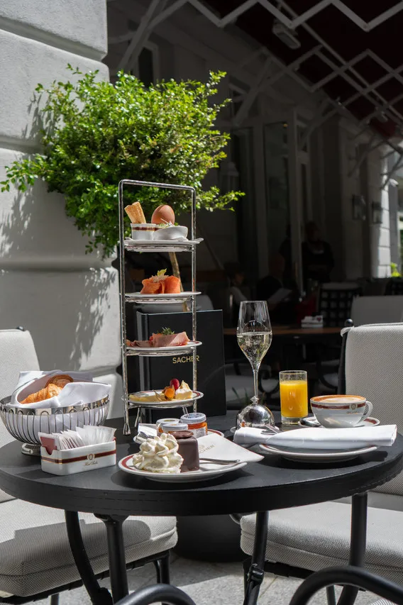 Hotel Sacher Salzburg — ภาพห้องพักและบรรยากาศ