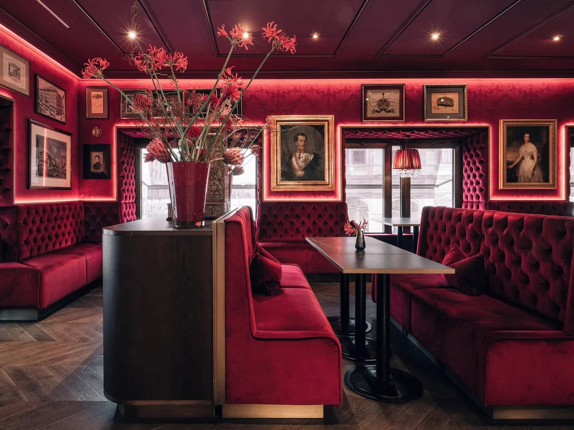 Hotel Sacher Wien — ภาพห้องพักและบรรยากาศ