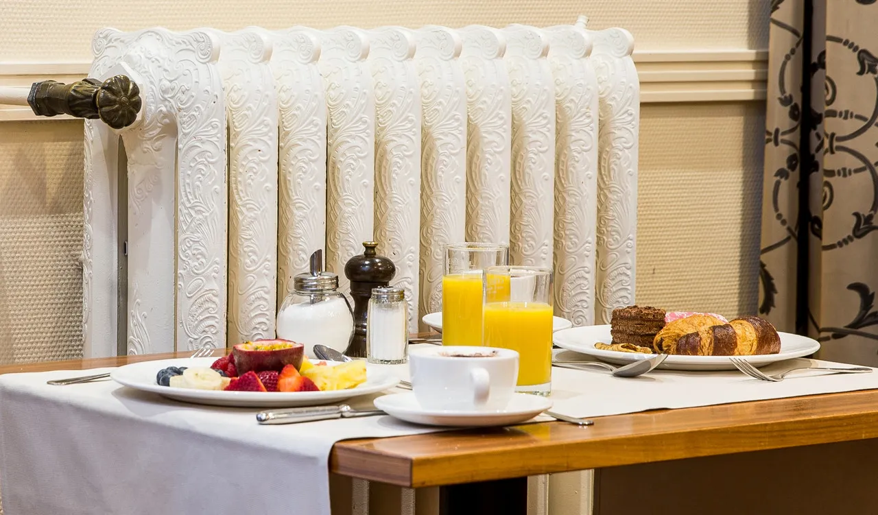 Hotel Schweizerhof Basel — ภาพห้องพักและบรรยากาศ
