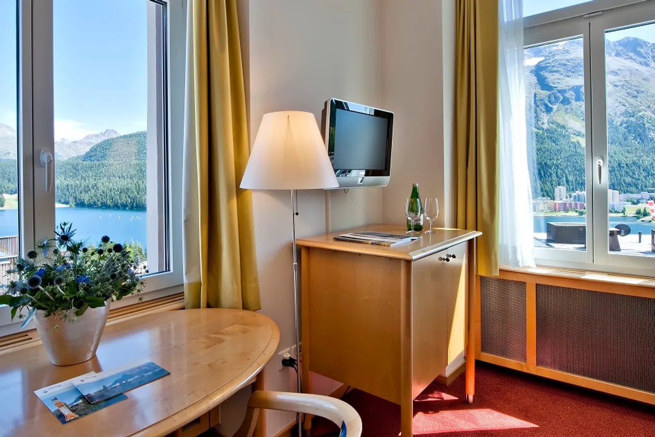 Hotel Schweizerhof St. Moritz — rooms and atmosphere