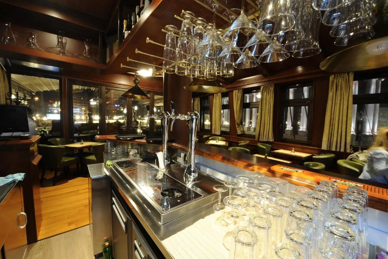 Hotel Senigallia — rooms and atmosphere