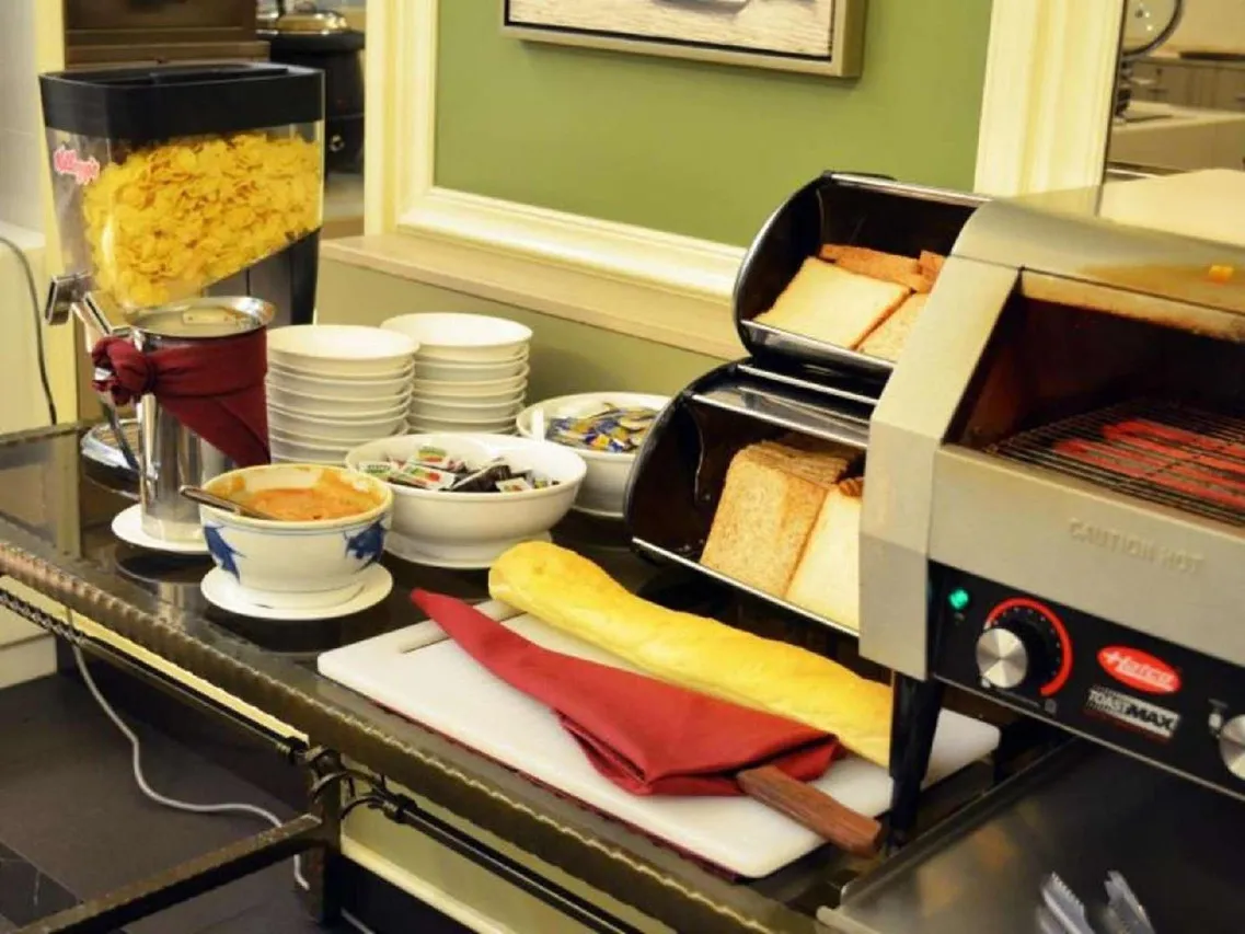 Hotel Sentral Georgetown — rooms and atmosphere