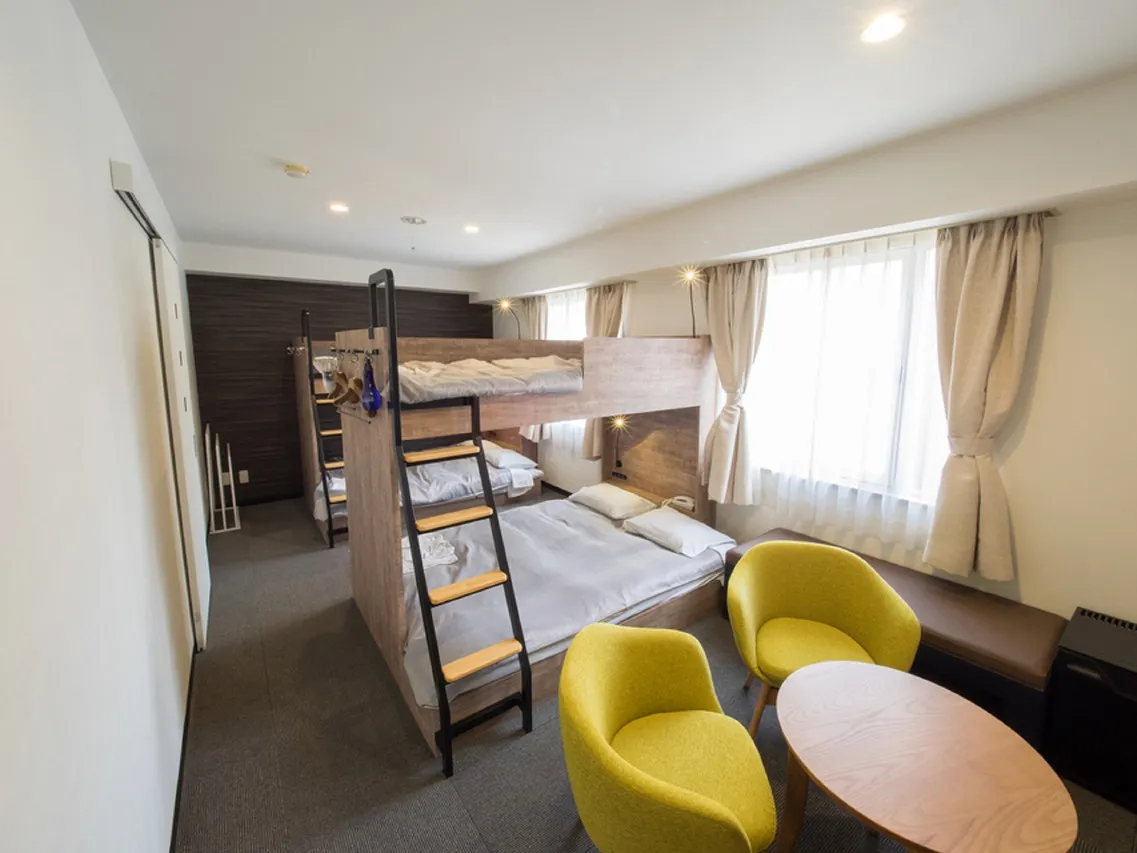 Hotel Shin Osaka — rooms and atmosphere