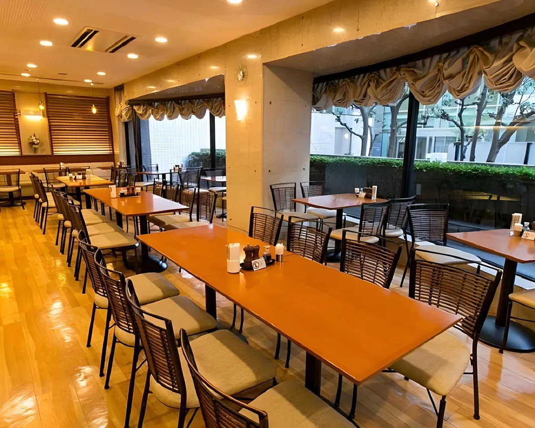 Hotel Shin Osaka — rooms and atmosphere