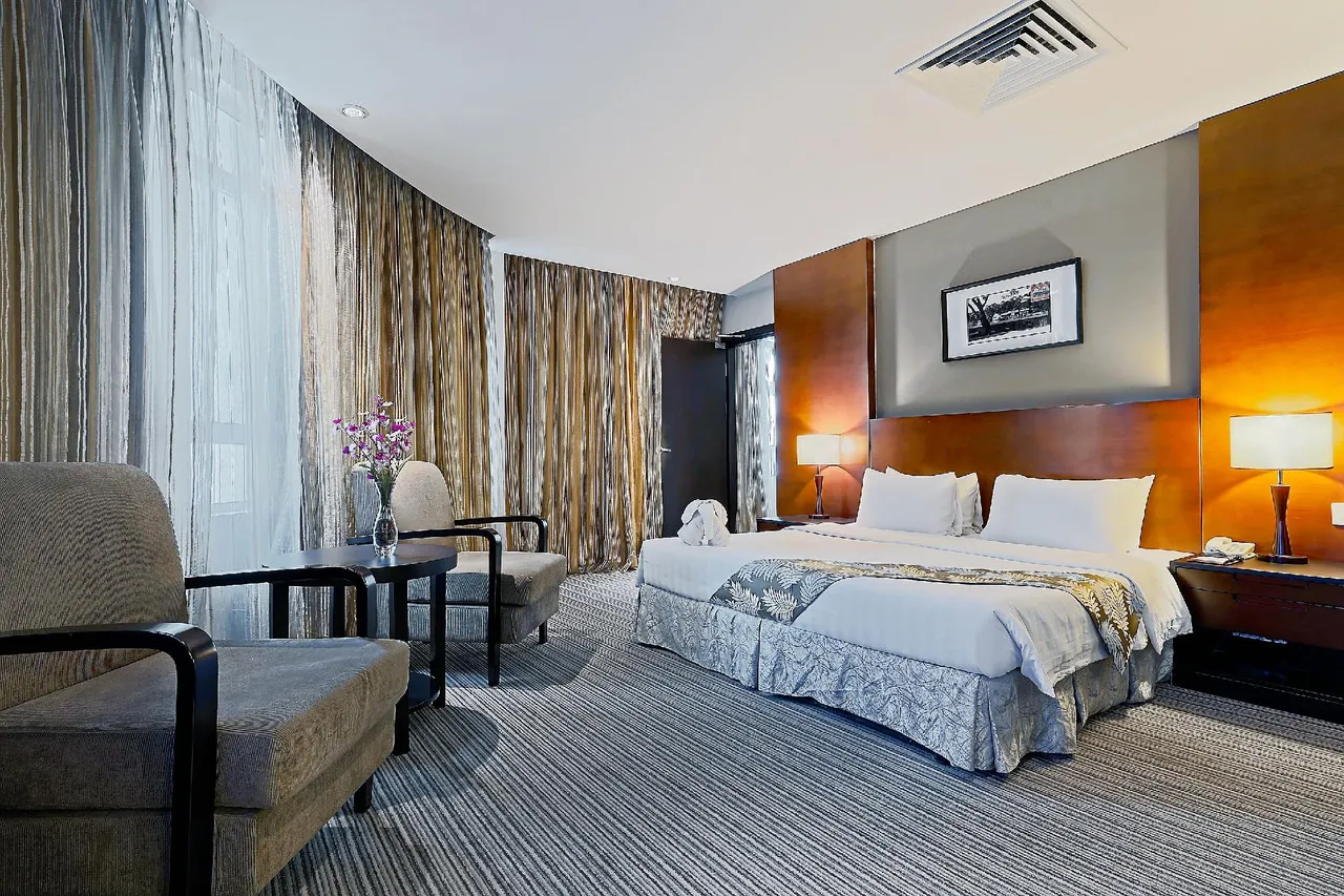 Hotel Sixty3 — rooms and atmosphere