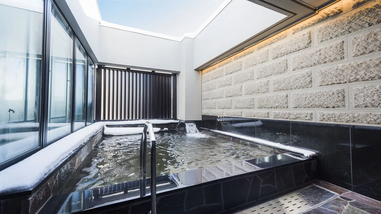 Hotel Sonia Otaru — rooms and atmosphere