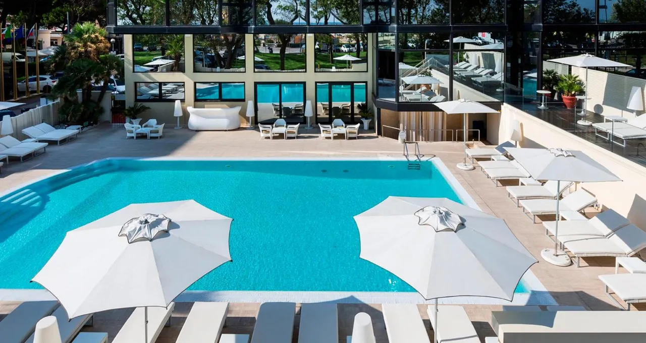 Hotel Sporting Rimini — rooms and atmosphere