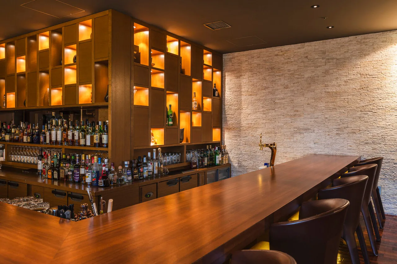 Hotel Sunroute Plaza Shinjuku — rooms and atmosphere