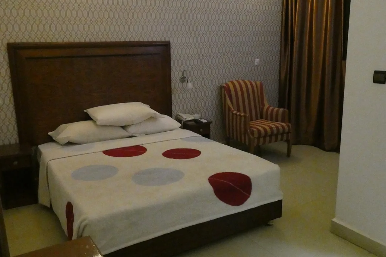 Hôtel Ténéré — rooms and atmosphere