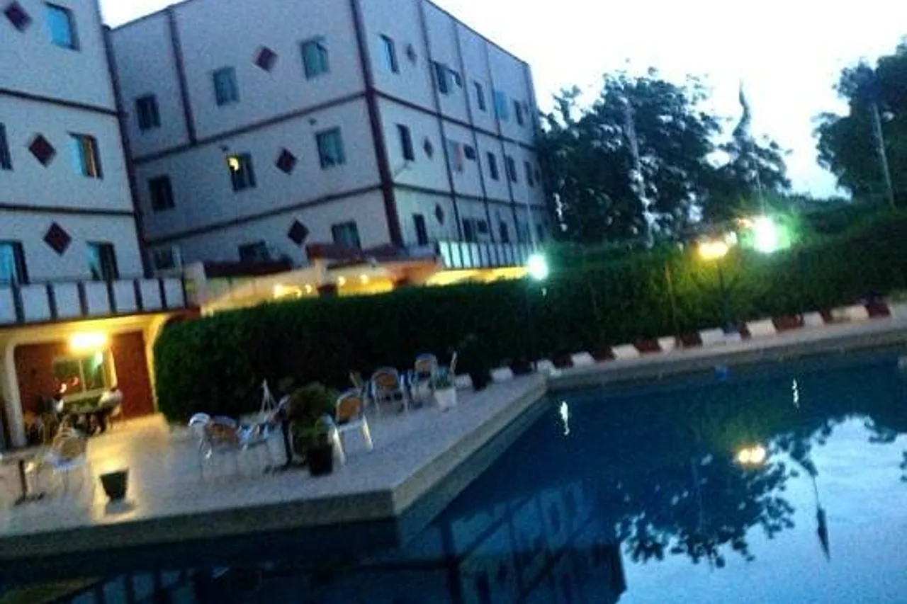 Hôtel Ténéré — rooms and atmosphere