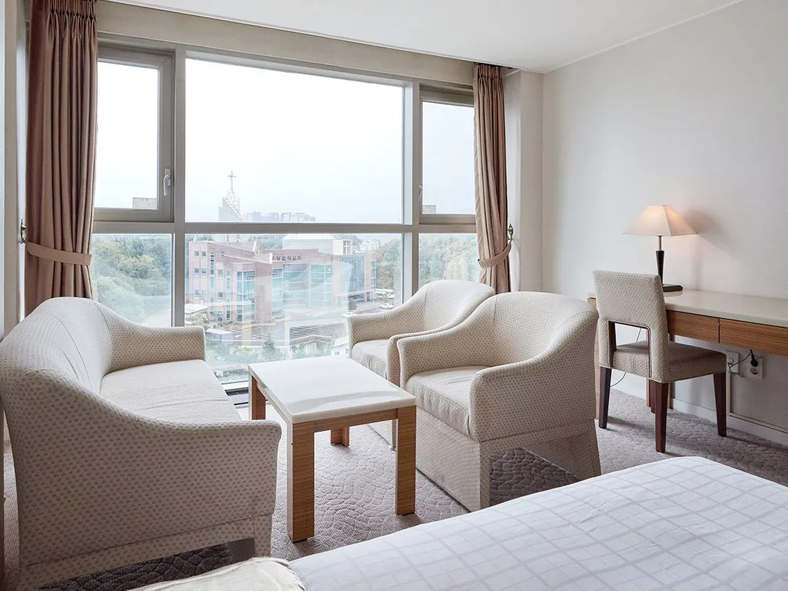 Hotel The Class 300 Sokcho — rooms and atmosphere