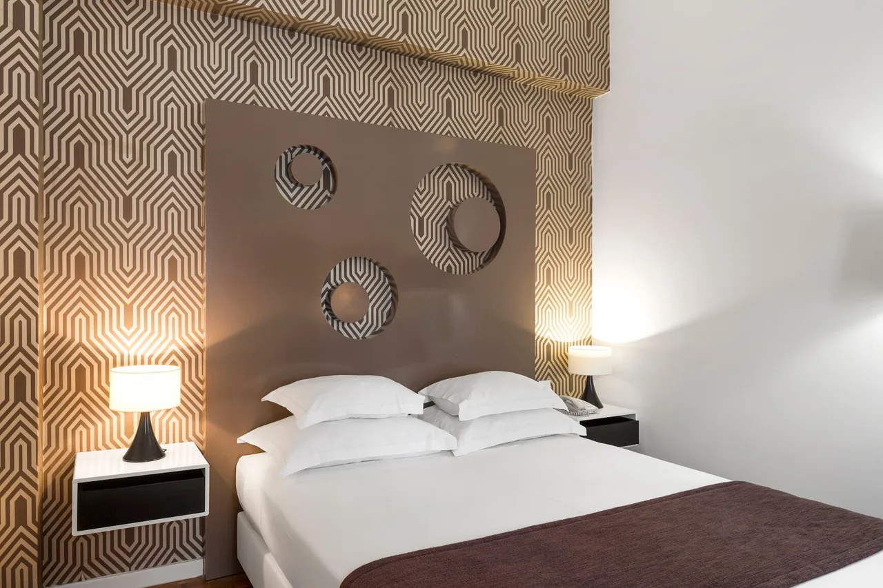 Hotel Tivoli Maputo — rooms and atmosphere