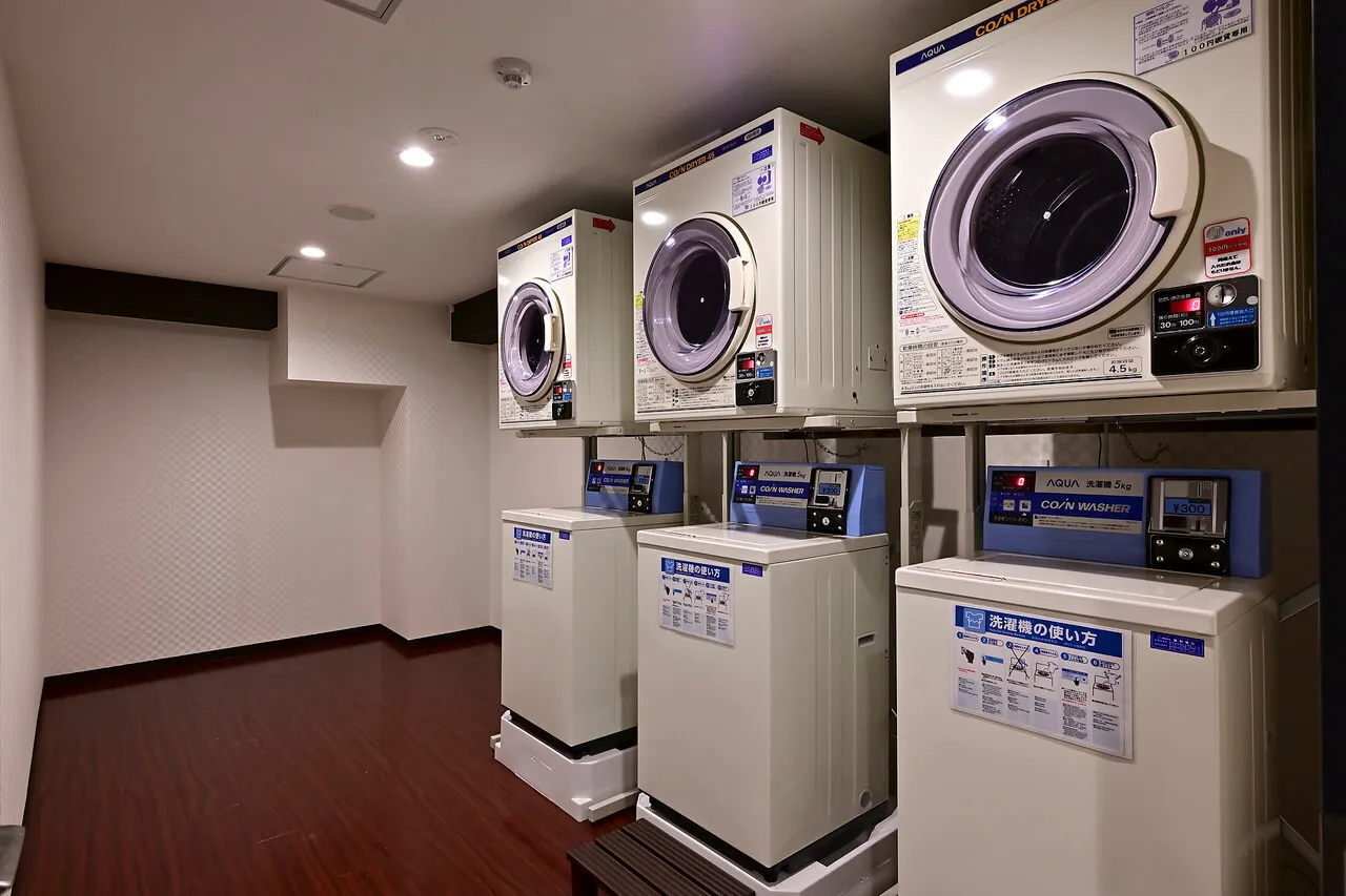 Hotel Tomariya Ueno — rooms and atmosphere