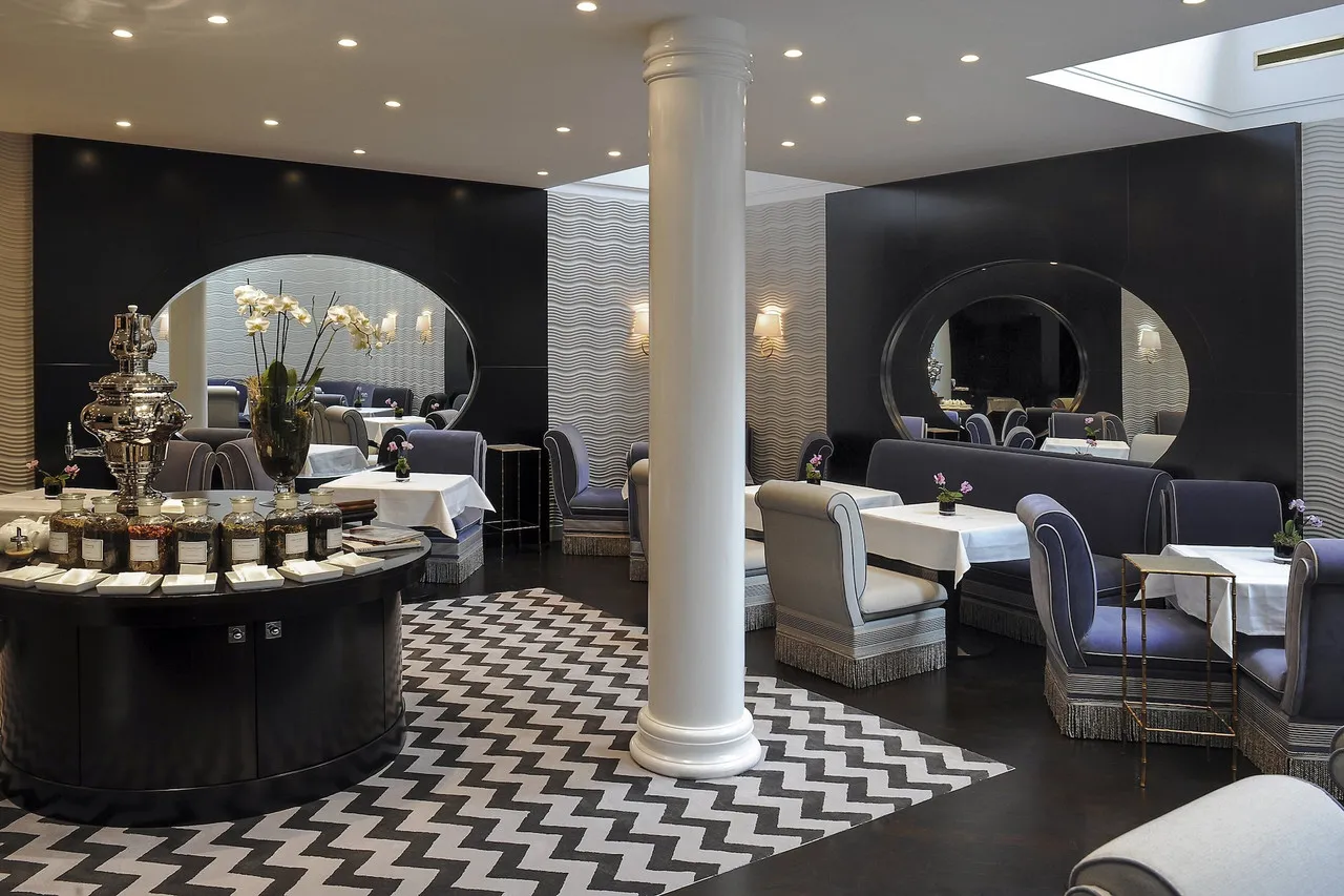 Hotel Topazz — rooms and atmosphere