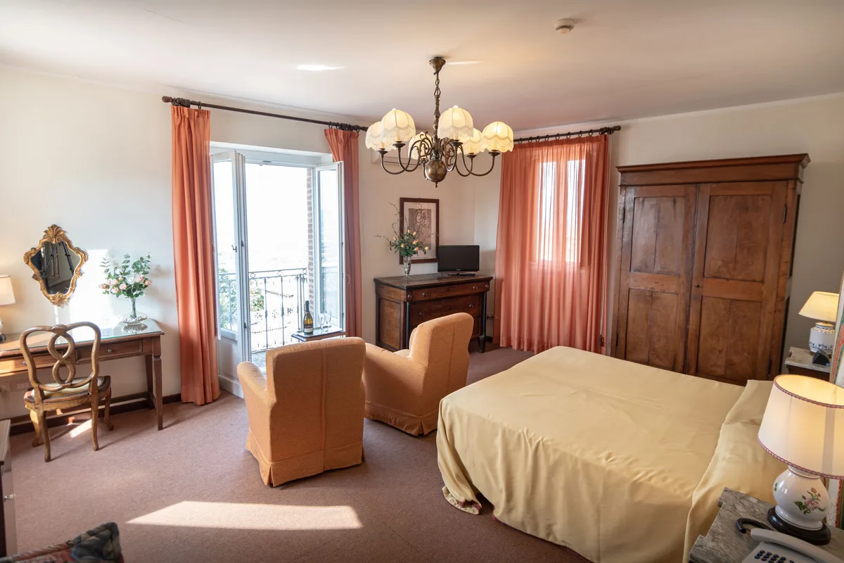 Hotel Umbra — ภาพห้องพักและบรรยากาศ