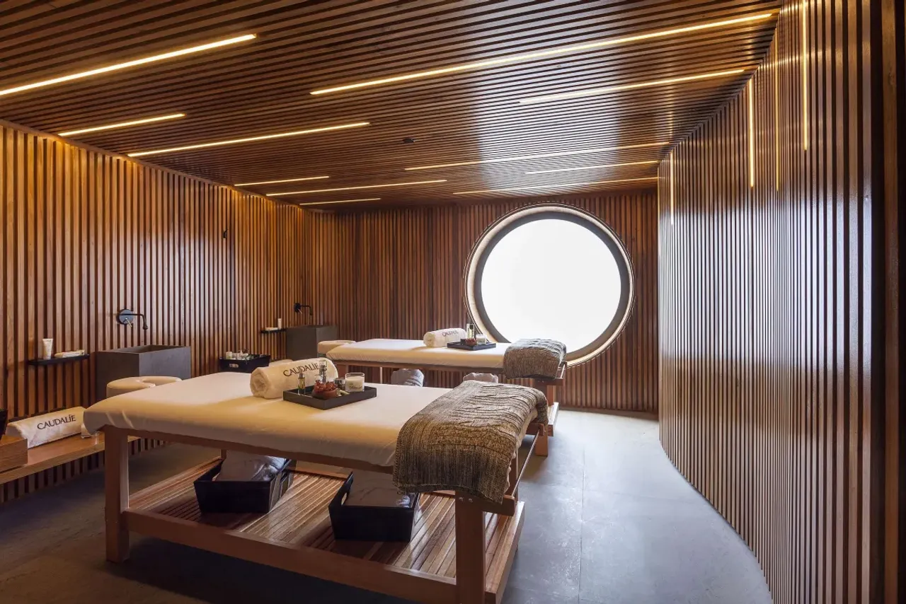 Hotel Unique — rooms and atmosphere