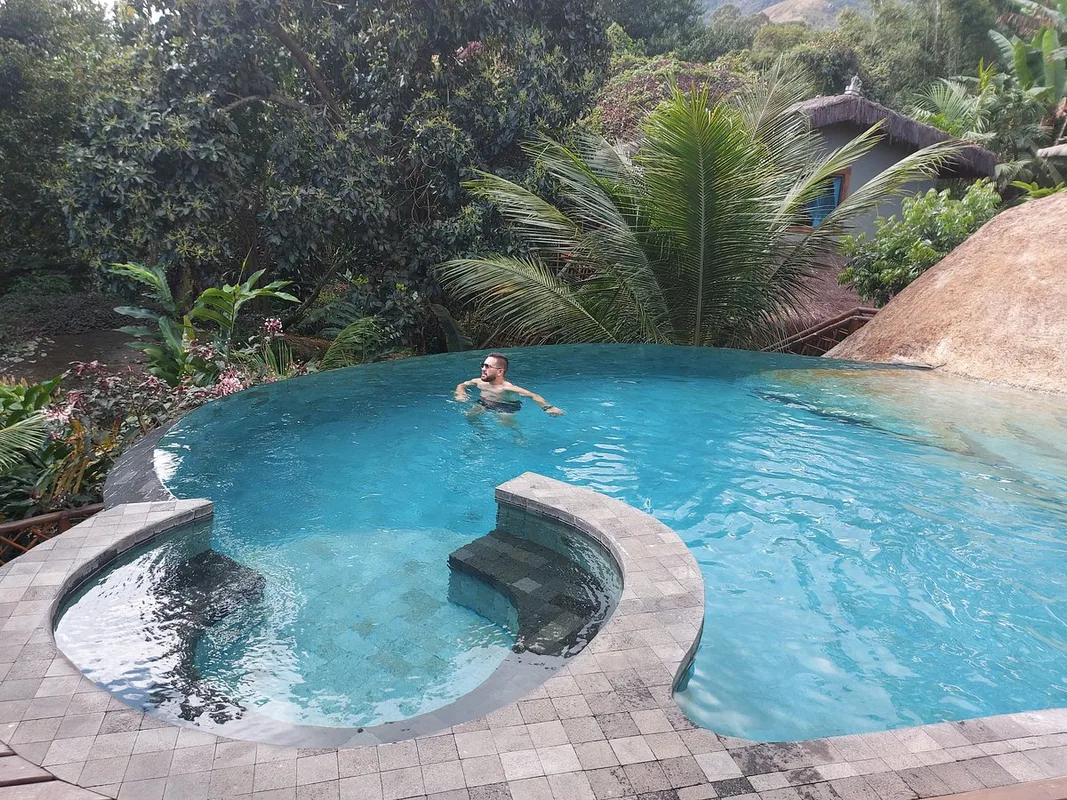Hotel Vila Kebaya — ภาพห้องพักและบรรยากาศ