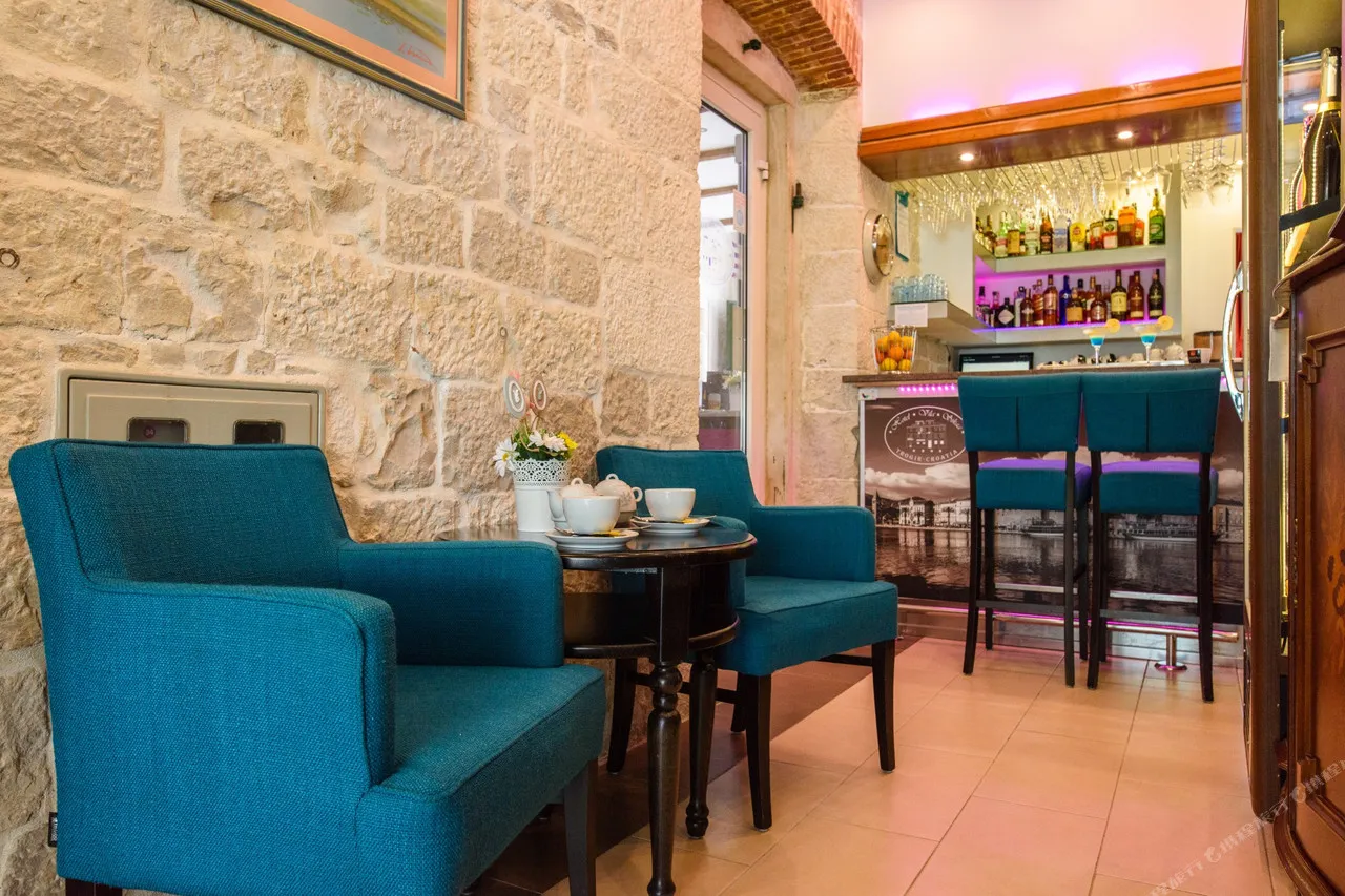 Hotel Villa Sikaa — rooms and atmosphere