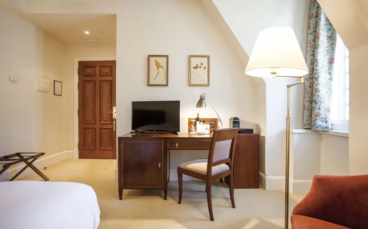 Hotel Villa Soro — ภาพห้องพักและบรรยากาศ
