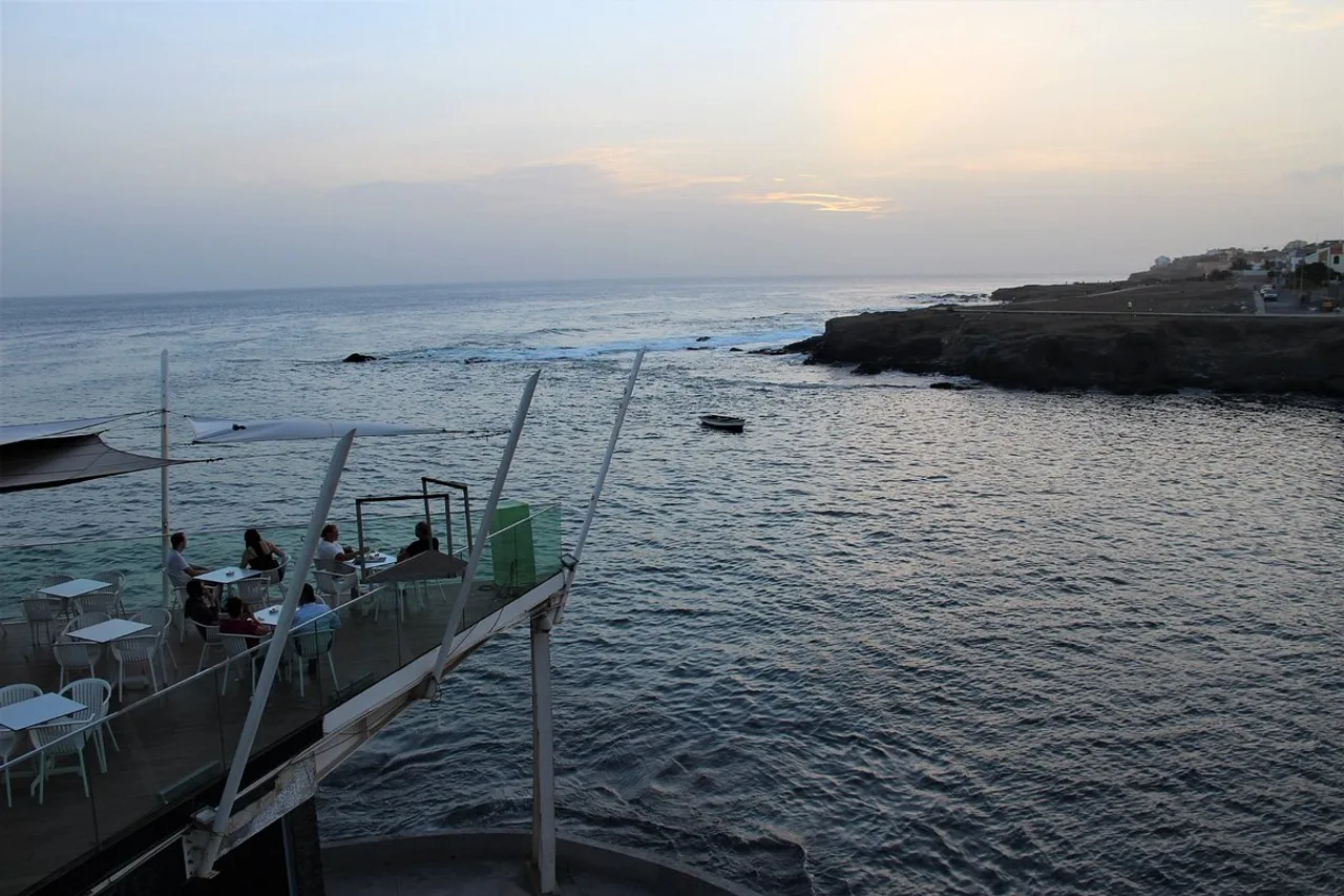 Hotel VIP Praia — rooms and atmosphere