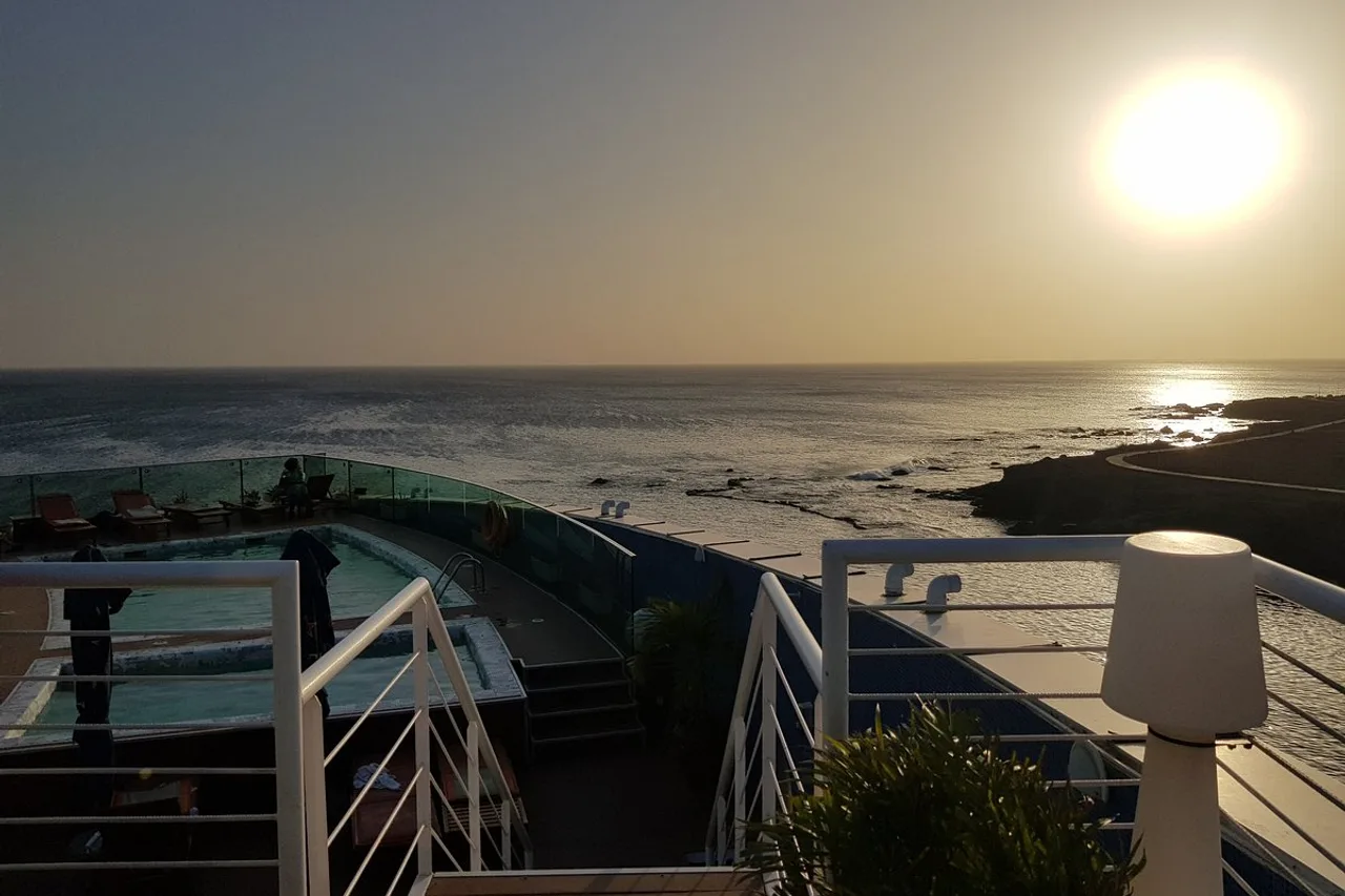 Hotel VIP Praia — rooms and atmosphere