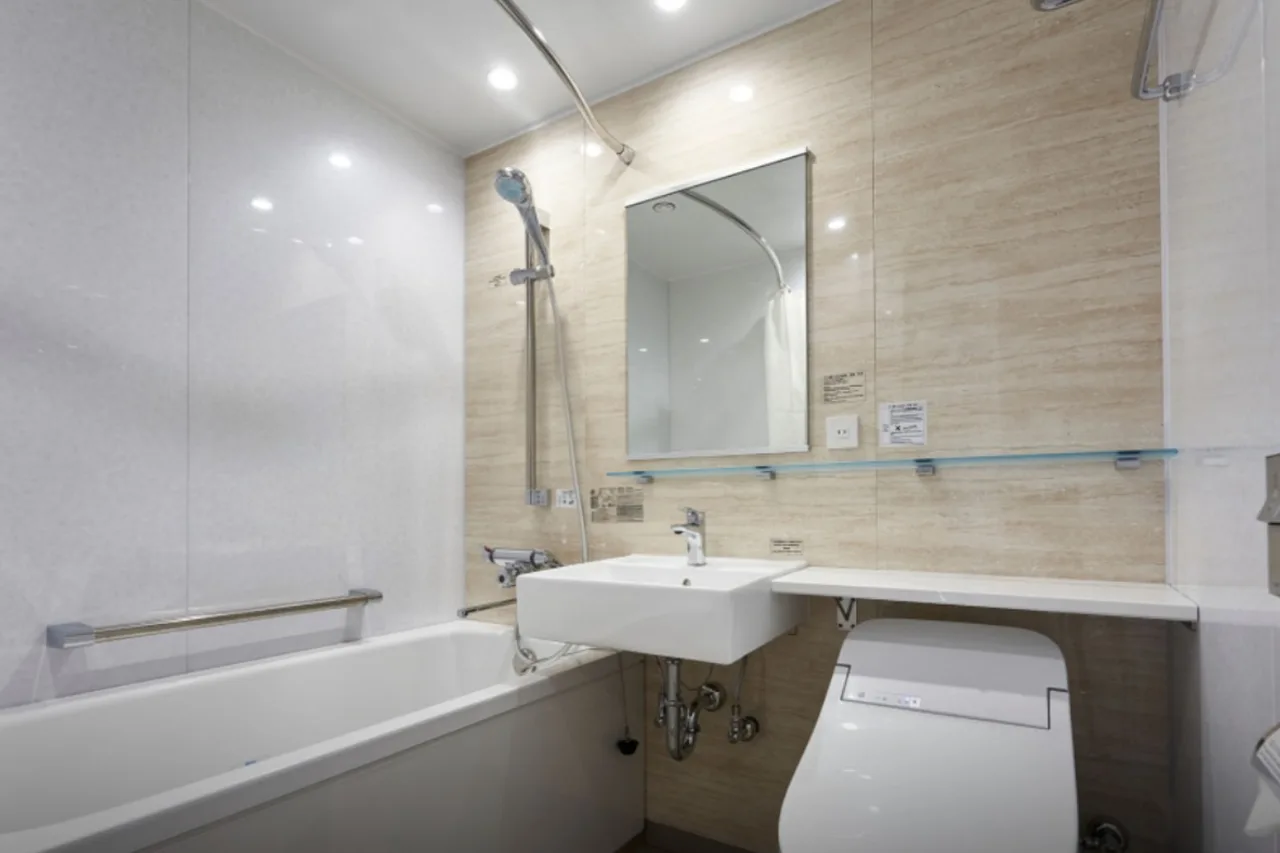 Hotel Vista Premio Yokohama Minatomirai — rooms and atmosphere
