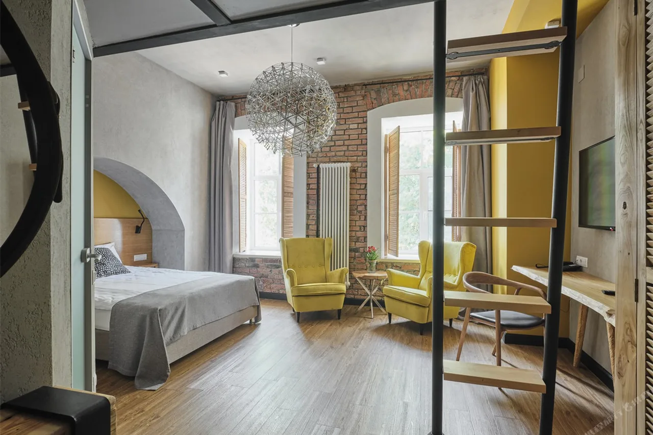 Hotel Volkhov Mini — rooms and atmosphere