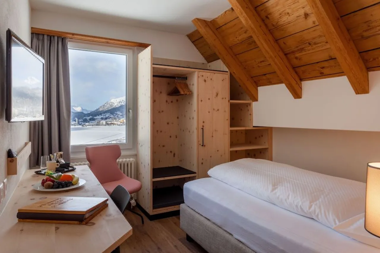 Hotel Waldhaus am See — rooms and atmosphere